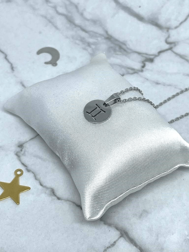 Collier Astro