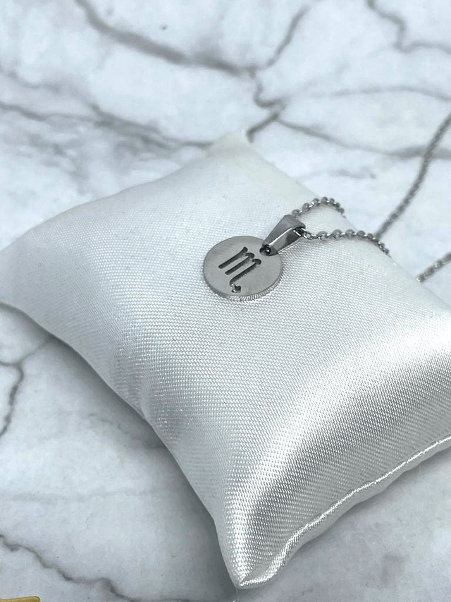 Collier Astro