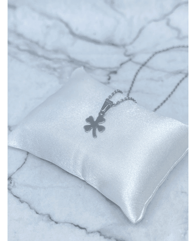 Collier Lucky